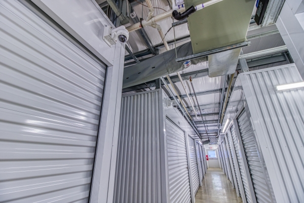 Facility photo: //images.sparefoot.com/medium/2457326a0cb8416c3df.jpg