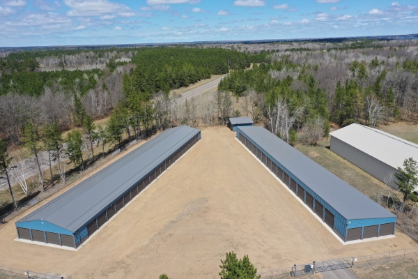 Facility photo: //images.sparefoot.com/medium/2457396a16ff0860f6e.jpg