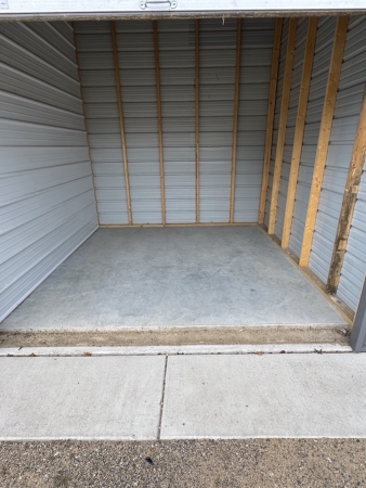 Facility photo: //images.sparefoot.com/medium/2457396a16ff833622b.jpg