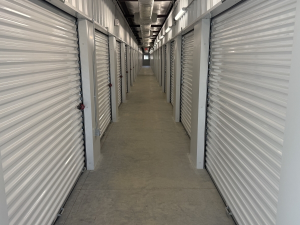 Facility photo: //images.sparefoot.com/medium/2457446a0e177619444.jpeg