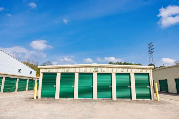 Facility photo: //images.sparefoot.com/medium/2457686a122b92536c6.png