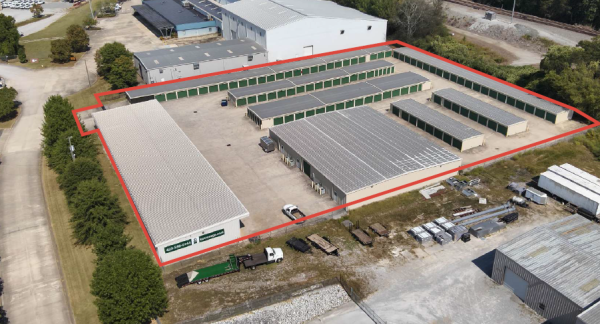 Facility photo: //images.sparefoot.com/medium/2457686a122b9a776f5.png