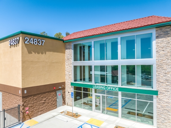 Facility photo: //images.sparefoot.com/medium/2457716a0f7594ac77d.jpg
