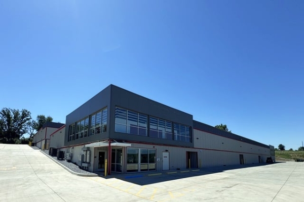 Facility photo: //images.sparefoot.com/medium/2457986a2962b0c630c.jpg