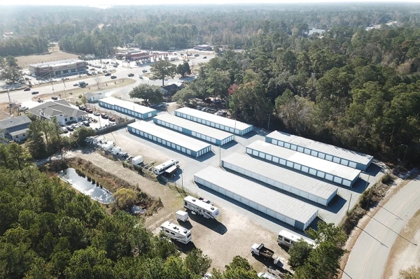 Facility photo: //images.sparefoot.com/medium/2458146a1dc3576c47c.jpeg