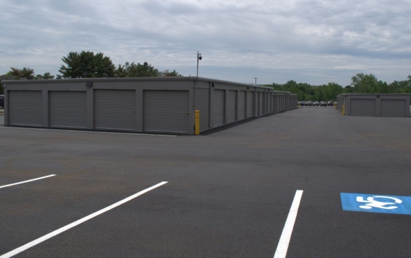 Facility photo: //images.sparefoot.com/medium/2458306a1c2522e39c4.jpg