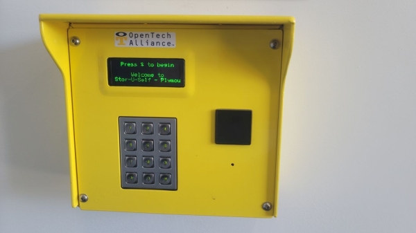 Facility photo: //images.sparefoot.com/medium/2458346a198c434977a.jpg