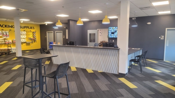 Facility photo: //images.sparefoot.com/medium/2458346a198c4451cf9.jpg