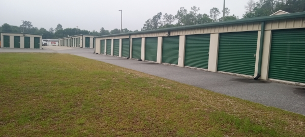 Facility photo: //images.sparefoot.com/medium/2458386a3c51ef3e935.jpg