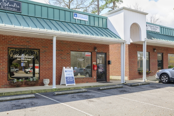 Facility photo: //images.sparefoot.com/medium/2458566a1e007e87033.jpg