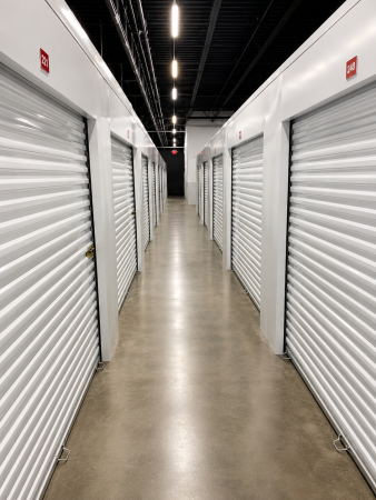 Facility photo: //images.sparefoot.com/medium/2458626a555ad4d48e5.png