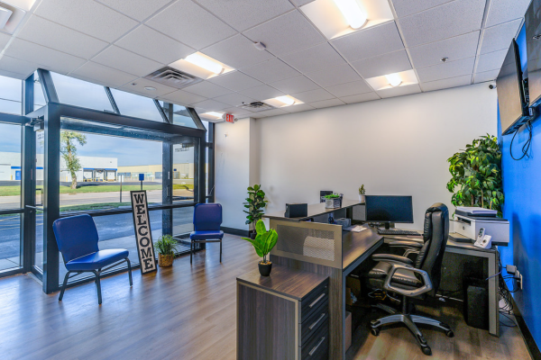 Facility photo: //images.sparefoot.com/medium/2458656a1e139728b20.png
