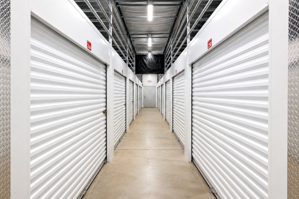 Facility photo: //images.sparefoot.com/medium/2459166a21ba3958db6.jpg