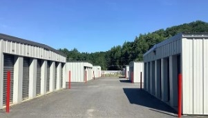 Facility photo: //images.sparefoot.com/medium/2459226a21f0219ed54.jpg