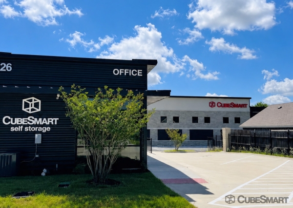 Storage Units at CubeSmart Self Storage - 926 South Powell Parkway - TX - 926 South Powell Parkway