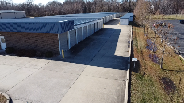 Facility photo: //images.sparefoot.com/medium/2459326a26e7427c1c2.png