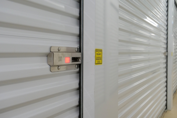 Facility photo: //images.sparefoot.com/medium/2459406a2719624821d.jpg