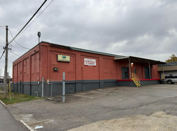 Facility photo: //images.sparefoot.com/medium/2459476a283cd1e3ab5.png