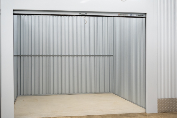 Facility photo: //images.sparefoot.com/medium/2459796a2ac16e55b2a.jpg