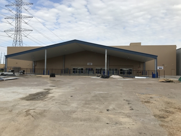 Storage Units at Community Self Storage - Bellaire / West U / Galleria - 5611 S. Rice Ave. - 5611 South Rice Avenue