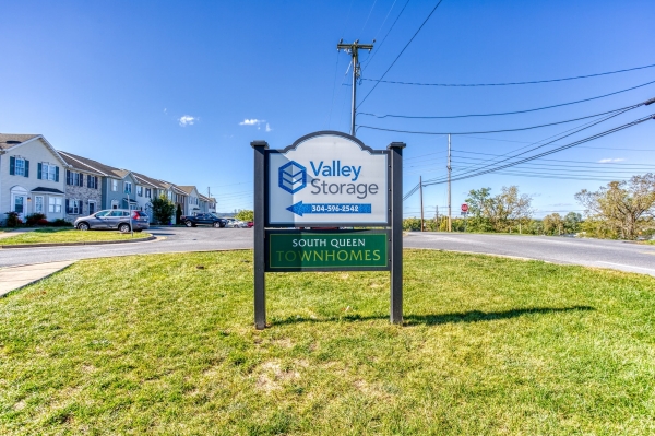 Facility photo: //images.sparefoot.com/medium/2460216a3af07e9145c.jpg