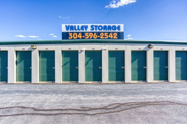 Facility photo: //images.sparefoot.com/medium/2460216a3af08458664.jpg