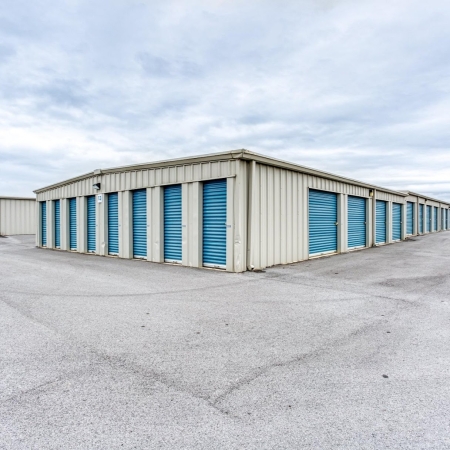 Facility photo: //images.sparefoot.com/medium/2460236a42c51f66c67.jpg