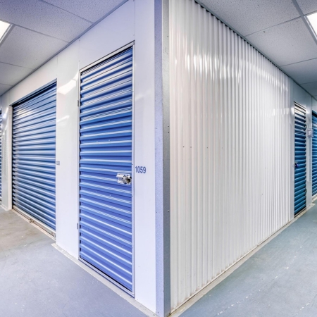 Facility photo: //images.sparefoot.com/medium/2460236a42c52921800.jpg