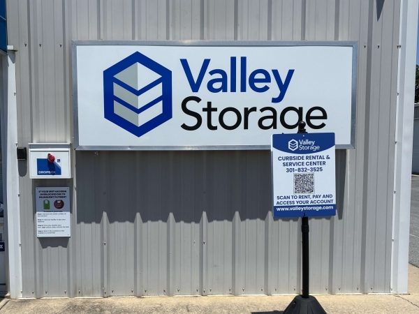 Facility photo: //images.sparefoot.com/medium/2460256a56920863a2d.jpeg