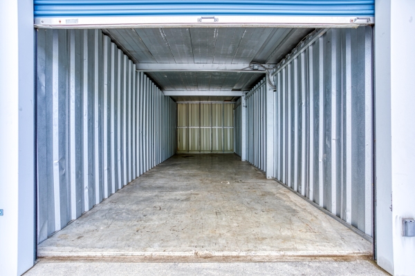 Facility photo: //images.sparefoot.com/medium/2460266a4673ea1ba8d.jpg