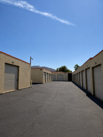 Facility photo: //images.sparefoot.com/medium/2460326a35b4580b16f.png