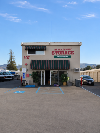 Facility photo: //images.sparefoot.com/medium/2460346a35b6bfdfb62.png