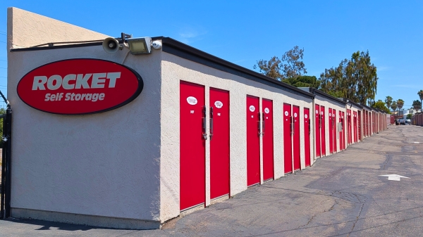 Facility photo: //images.sparefoot.com/medium/2460676a3d388e9adb6.jpg