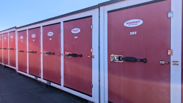 Facility photo: //images.sparefoot.com/medium/2460676a3d38bc38cdc.jpg