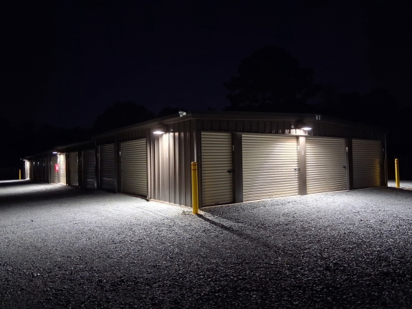 Facility photo: //images.sparefoot.com/medium/2460956a3c314387b0a.jpeg