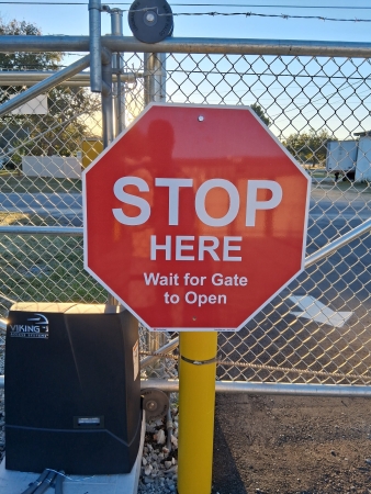 Facility photo: //images.sparefoot.com/medium/2460956a3c31c08b408.jpeg