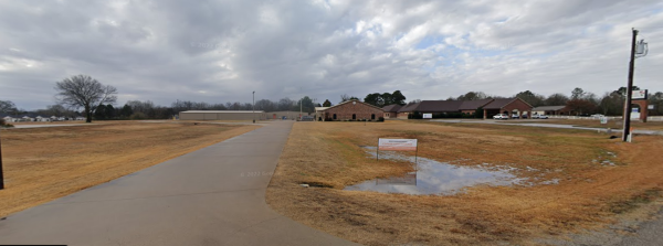 Facility photo: //images.sparefoot.com/medium/2461116a3d8dadb802b.png