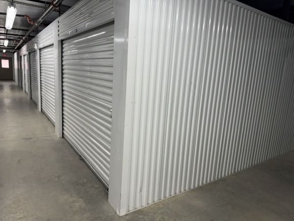 Facility photo: //images.sparefoot.com/medium/2461326a4501b56d0a5.jpg