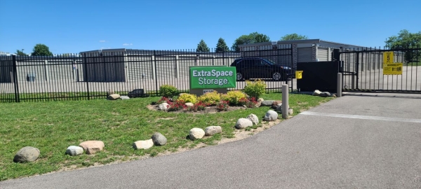 Storage Units at Extra Space Storage - 5303 - McHenry - Bolger Ct - 5149 Bolger Court