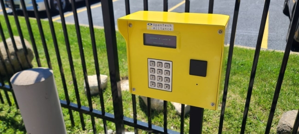 Facility photo: //images.sparefoot.com/medium/2461436a3fbc2f62b08.jpg