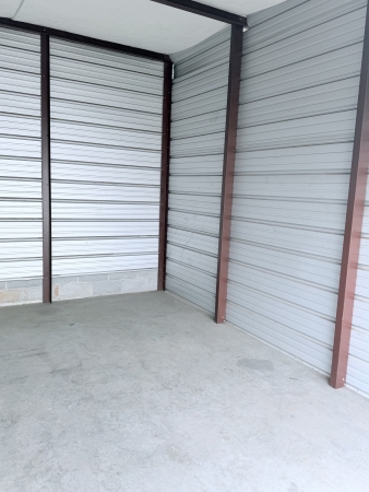 Facility photo: //images.sparefoot.com/medium/2461546a42e4b75c9be.jpeg