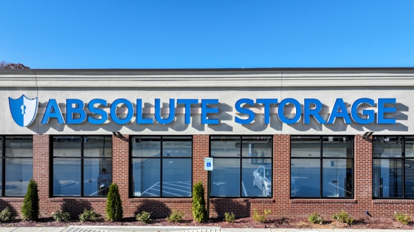 Facility photo: //images.sparefoot.com/medium/2461626a42e3d8cc56c.jpg