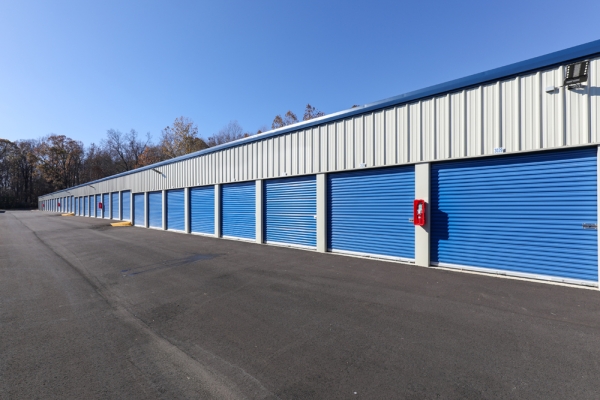Facility photo: //images.sparefoot.com/medium/2461626a42e3e1715d9.jpg