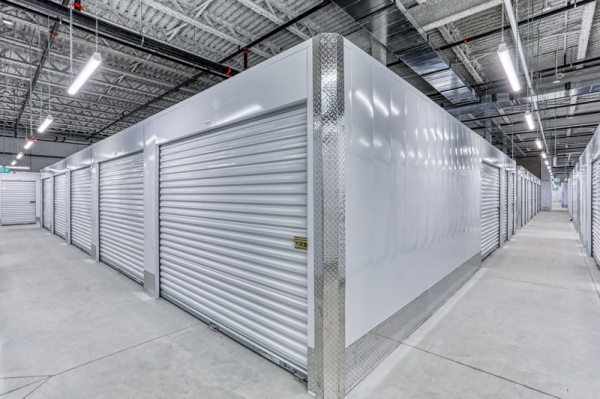 Facility photo: //images.sparefoot.com/medium/2461816a46b67b17a08.jpg