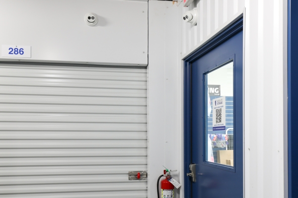 Facility photo: //images.sparefoot.com/medium/2462326a56c33ad1b96.jpg
