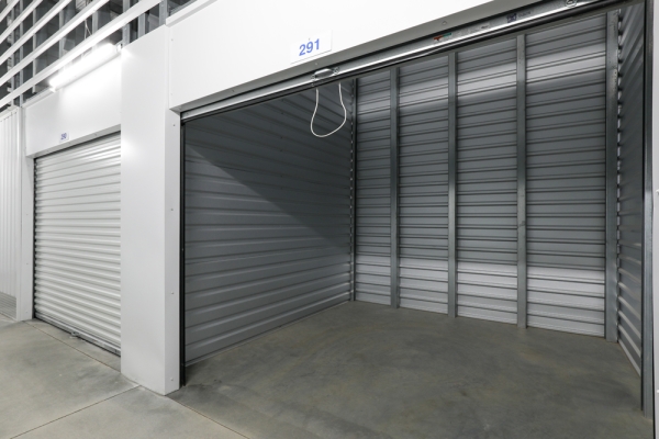 Facility photo: //images.sparefoot.com/medium/2462326a56c346b3fb0.jpg
