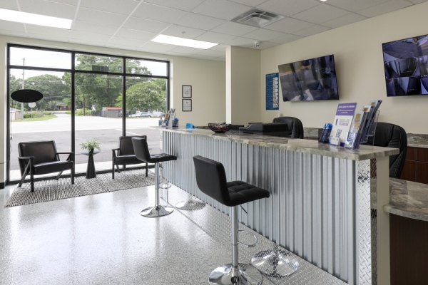 Facility photo: //images.sparefoot.com/medium/2462326a56c405288c3.jpg