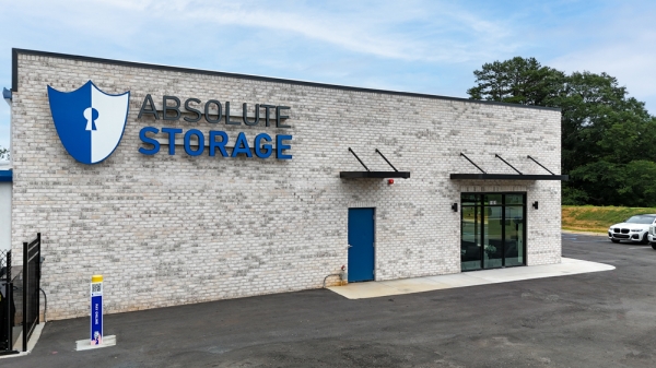 Facility photo: //images.sparefoot.com/medium/2462326a56c407769b0.jpg