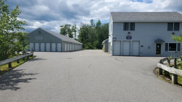 Facility photo: //images.sparefoot.com/medium/2462466a5519726e361.jpg