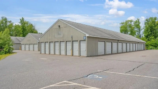Facility photo: //images.sparefoot.com/medium/2462466a5519731a74c.png